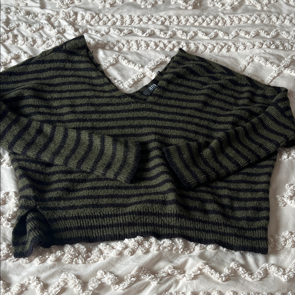 a.n.a Black and Green V-Neck Sweater